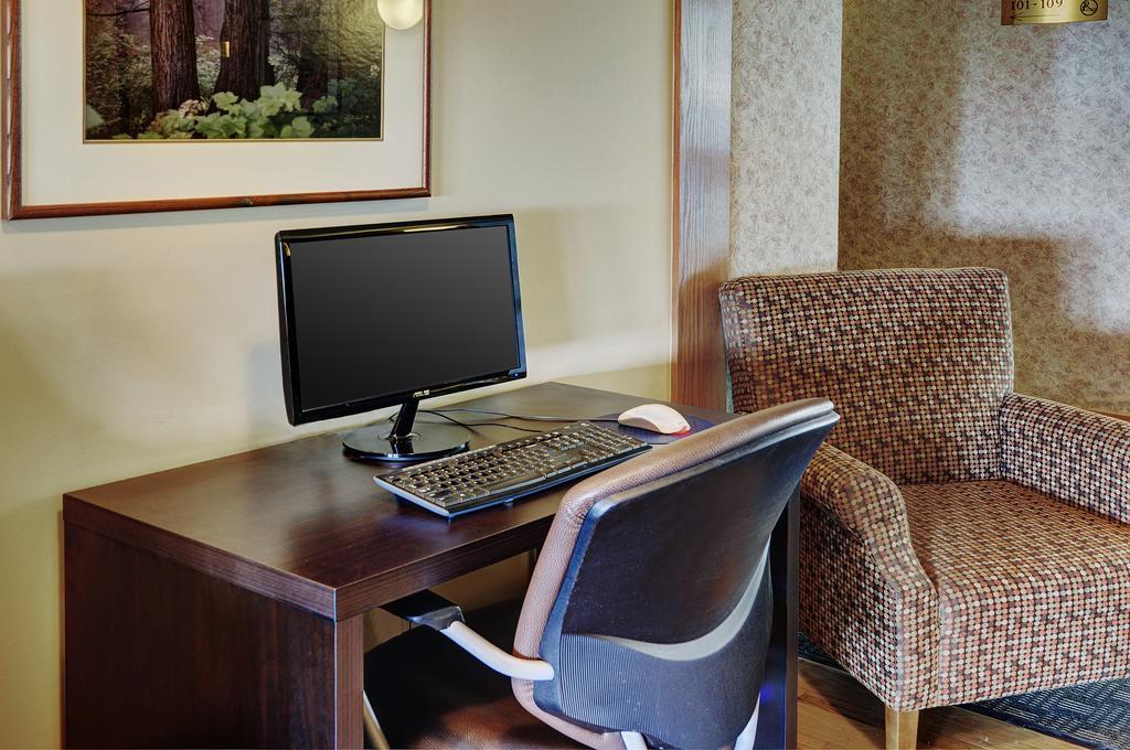 Lakeview Inns & Suites - ברנדון מראה חיצוני תמונה